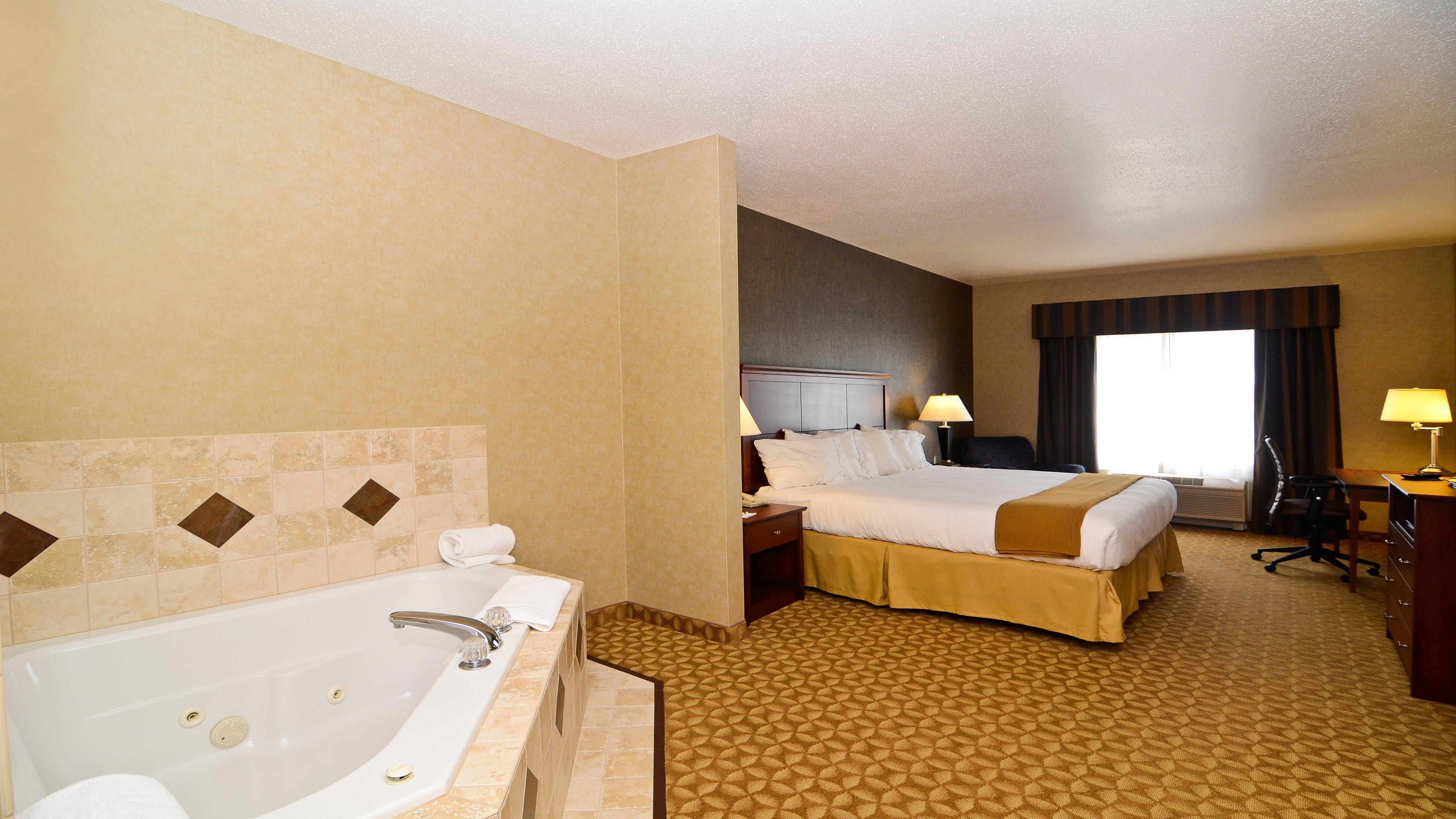 Holiday Inn Express Hotel & Suites Fort Atkinson By Ihg Esterno foto