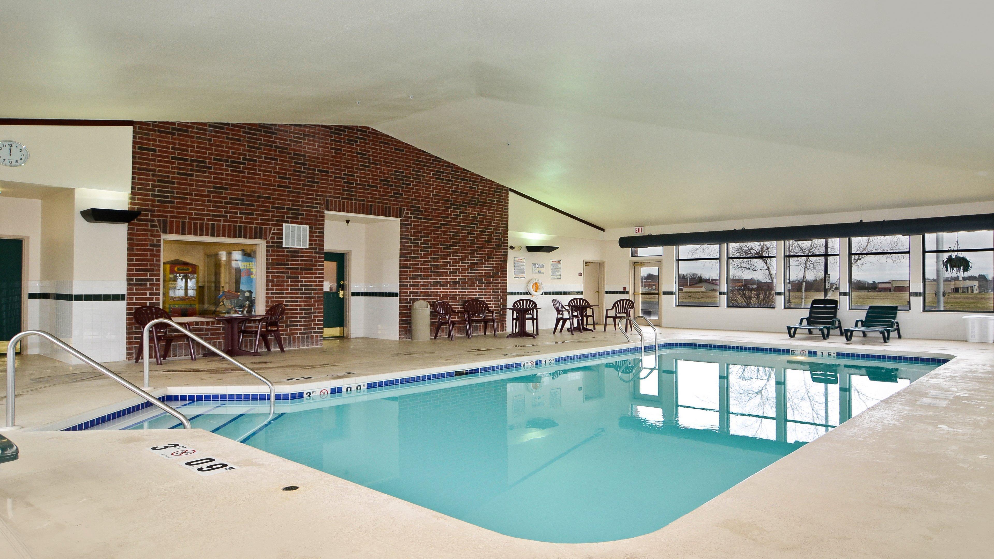 Holiday Inn Express Hotel & Suites Fort Atkinson, An Ihg Hotel Esterno foto